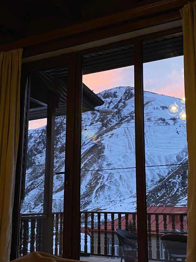 Come & Rest Kazbegi Esterno foto
