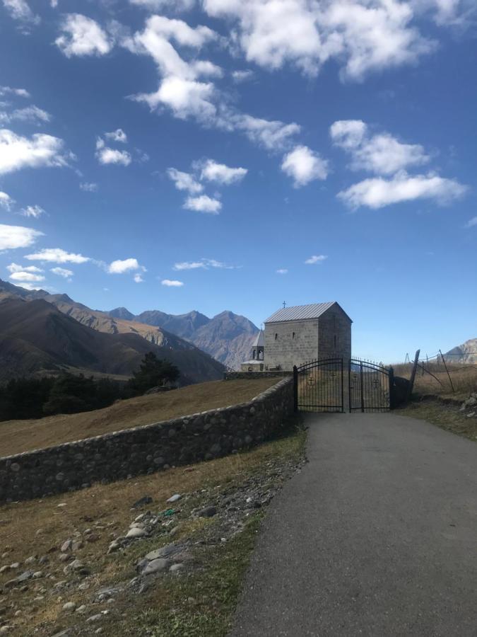 Come & Rest Kazbegi Esterno foto