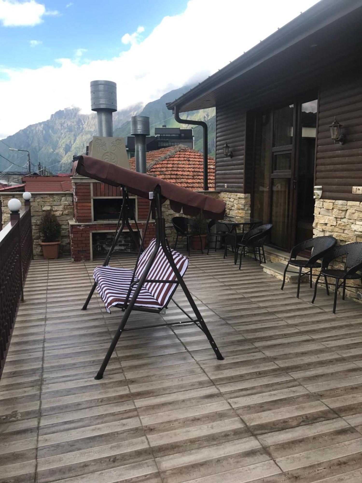 Come & Rest Kazbegi Esterno foto